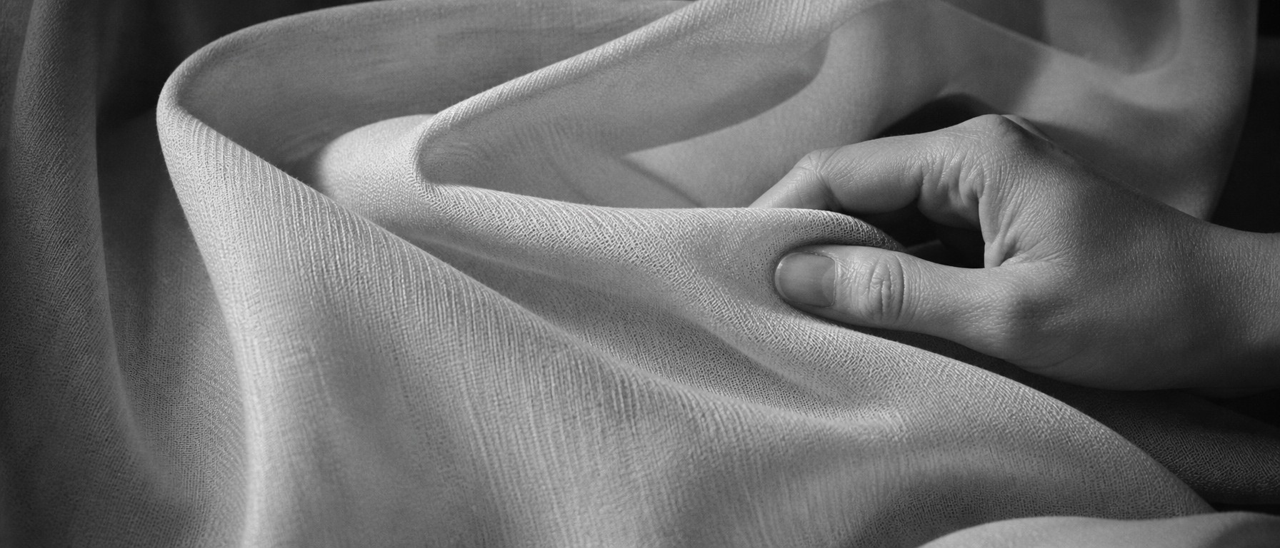 Folded ivory linen fabric for Oslan shade