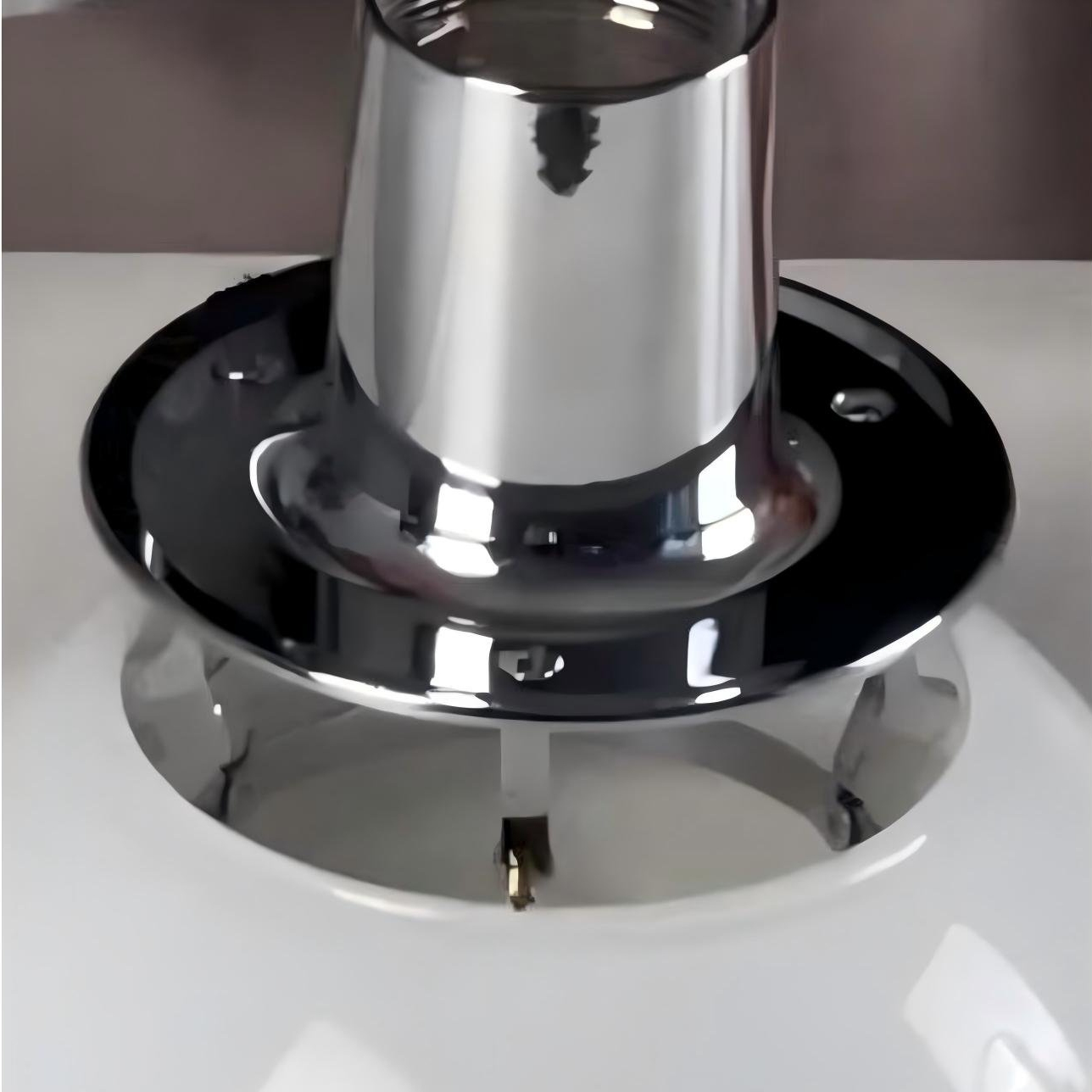 Close-up of pendant lamp mounting detail