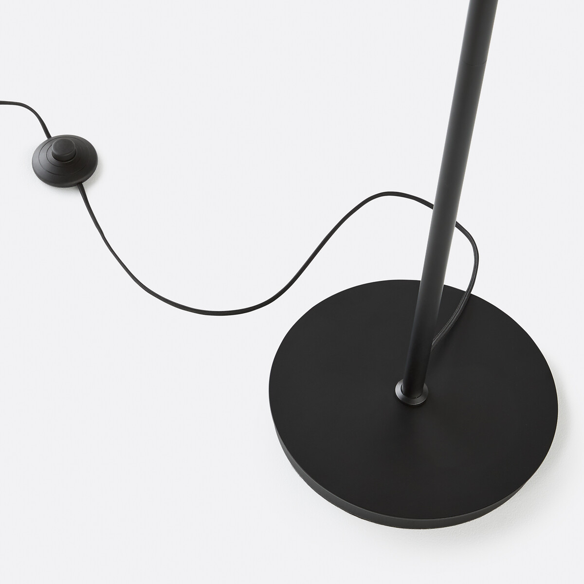 Floor lamp base and inline switch detail
