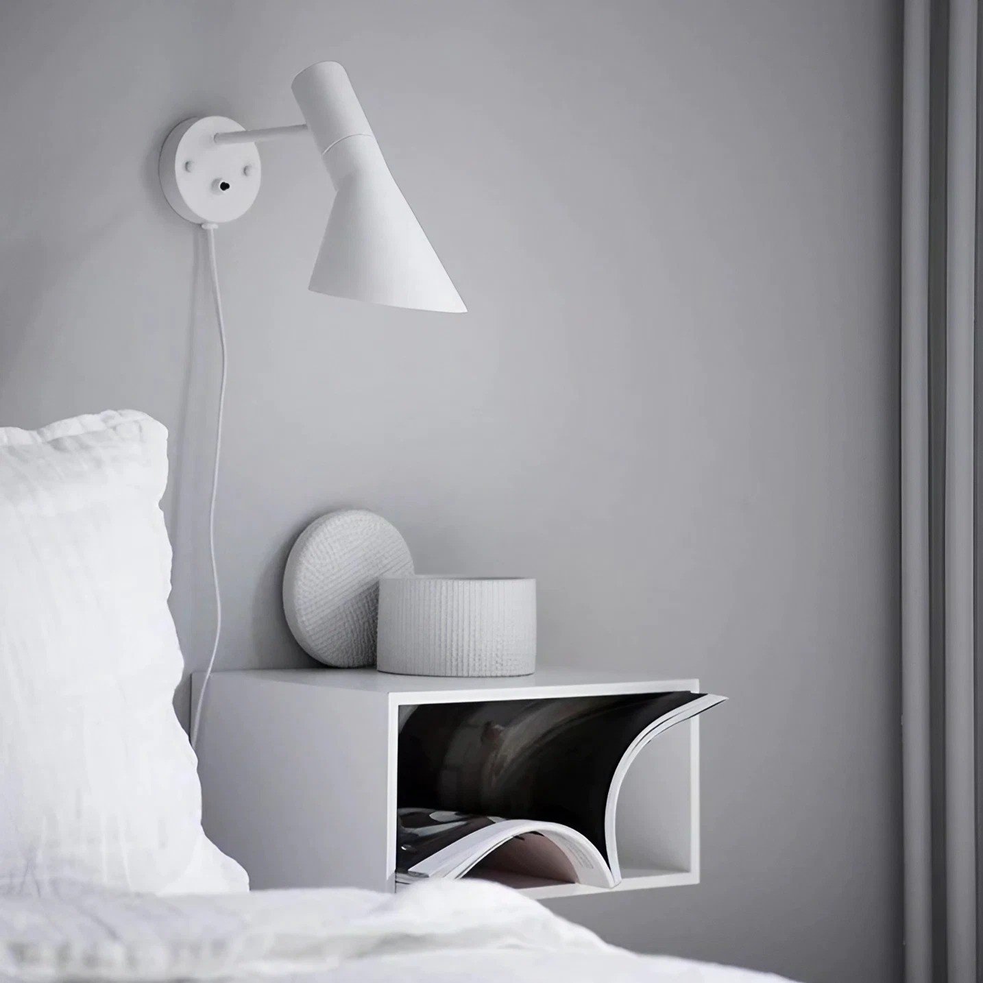 Classic Nordic Adjustable Wall Light Indoor S2