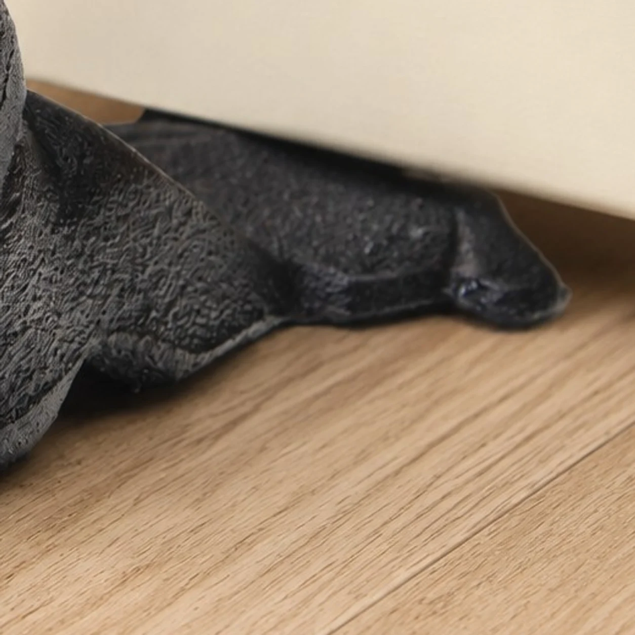 Close detail of the Guardian cast iron body and rear tail texture