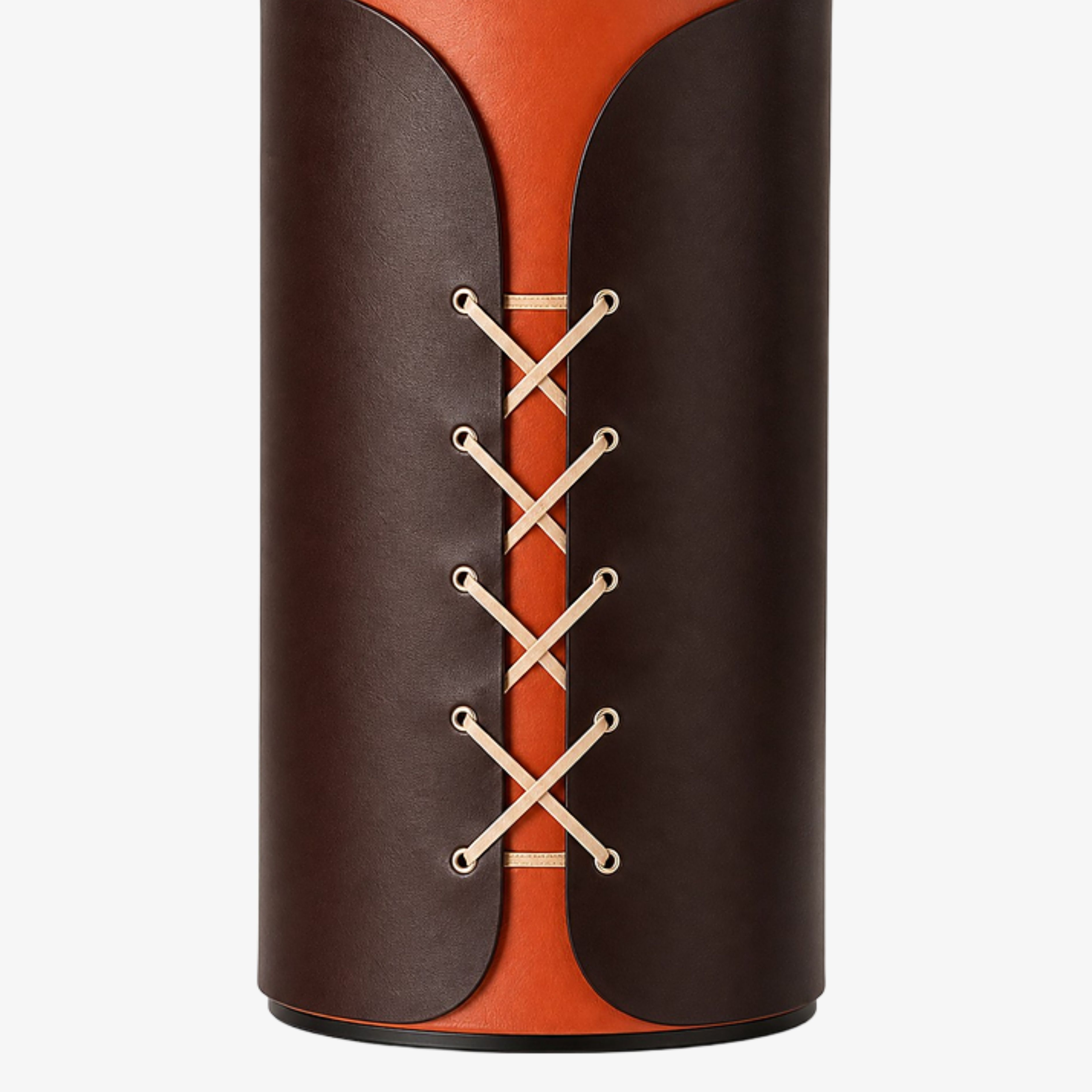 detail lacing