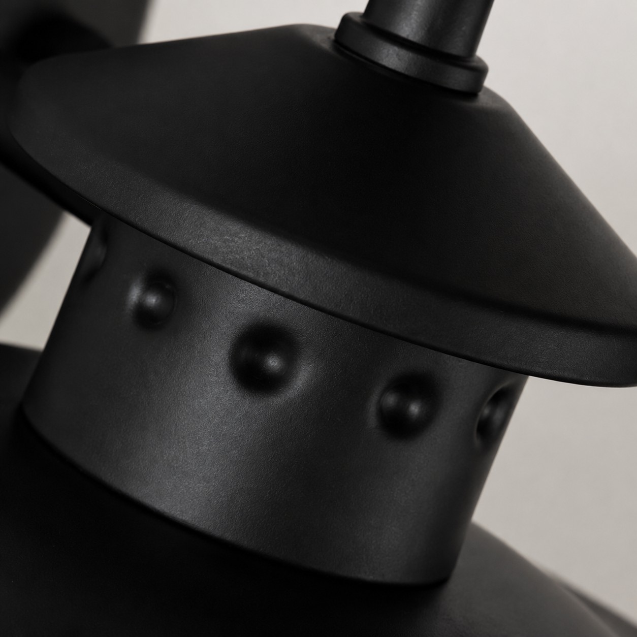 Riveted Cap Detail