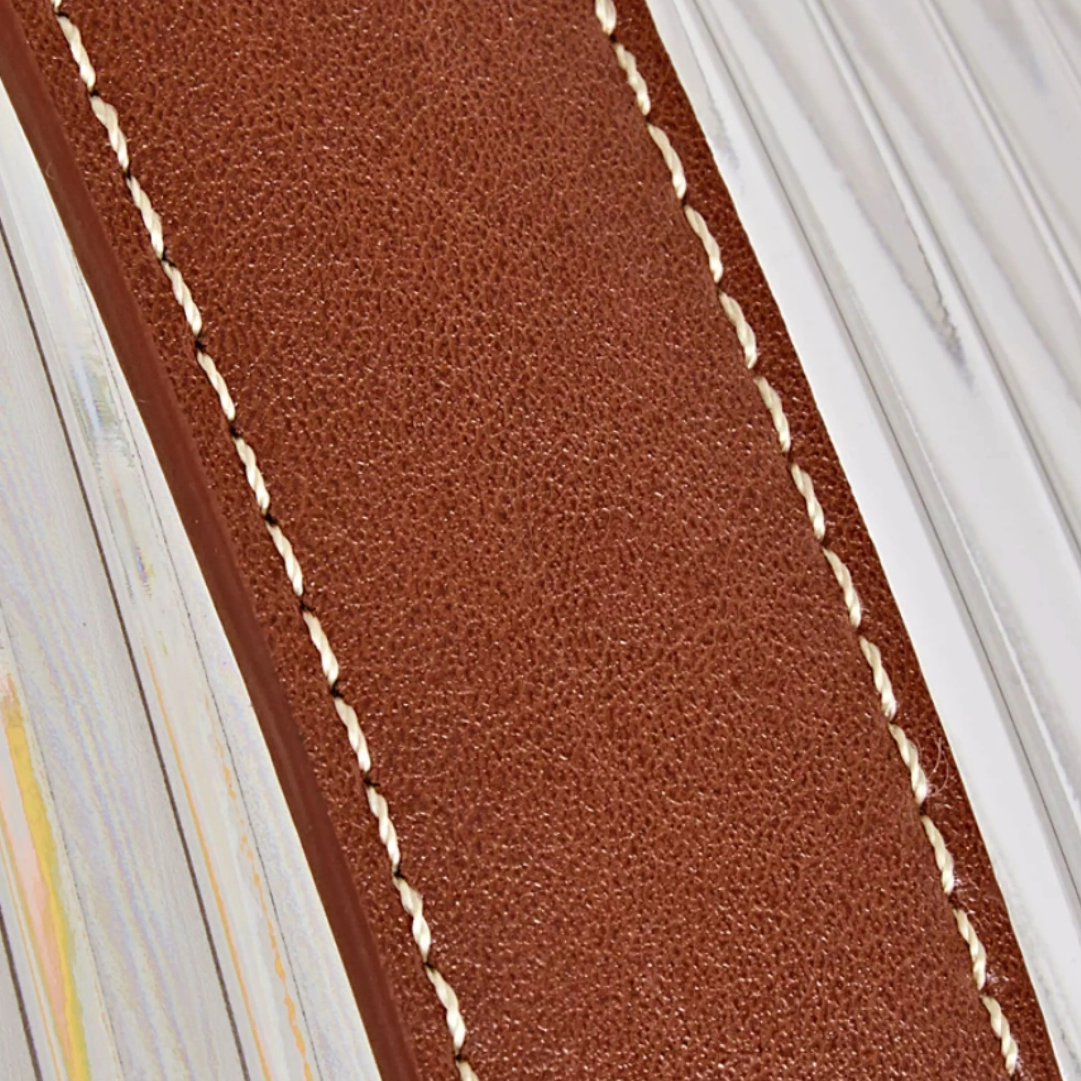 detail-leather