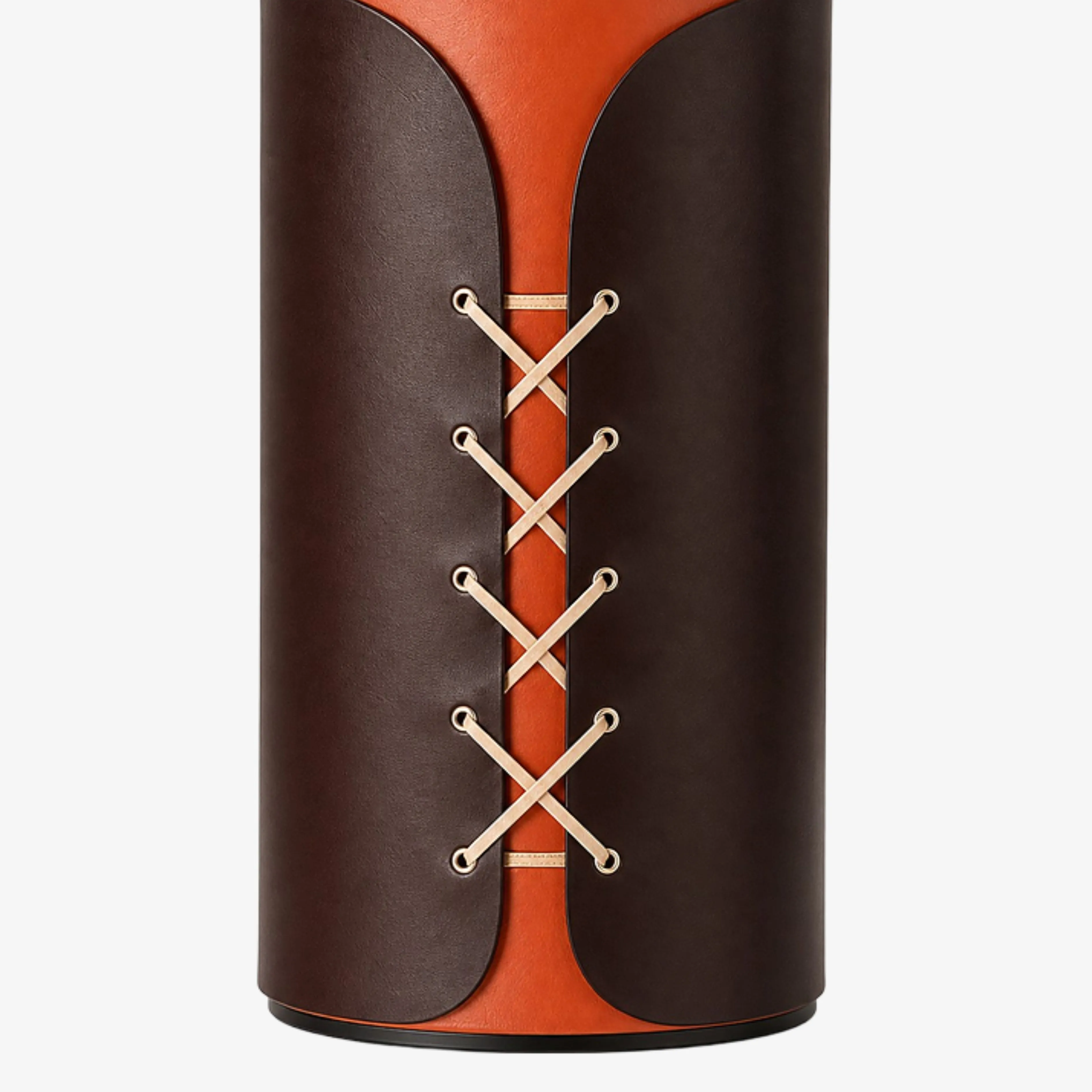 detail lacing