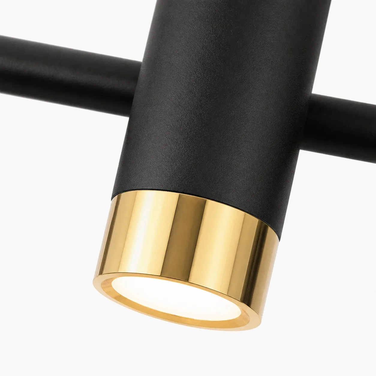 detail black gold shade