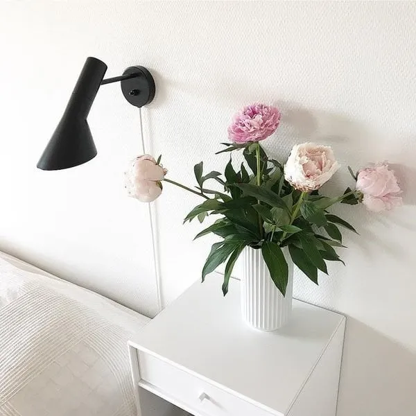 Classic Nordic Adjustable Wall Light Indoor S2
